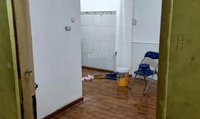 Cho thuê căn hộ 30m2, 1PN ngay trung tâm Nguyễn Du, P. Bến Nghé, Q. 1, giá 6tr/tháng
