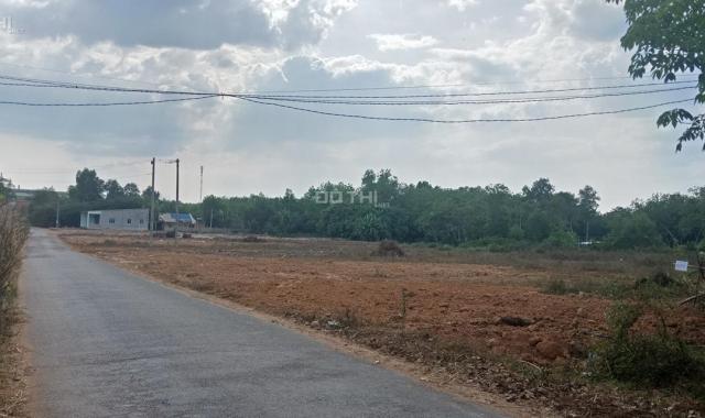 Bán lỗ lô đất Chánh Phú Hòa, Bến Cát đường thông sắp lên nhựa 6m, giá rẻ nhất khu vực
