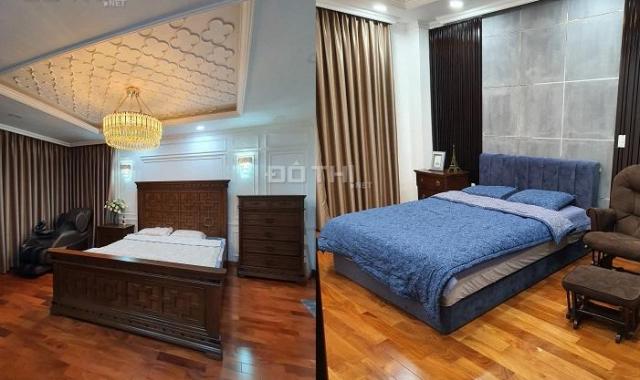 Cần bán nhanh căn villa Lucasta Khang Điền Q9, 230m2, 3 tầng, 22 tỷ