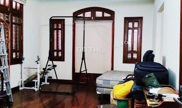 Biệt thự ngõ 155 Cầu Giấy, 70m2, 4 tầng, có sân vườn, ngõ đẹp thoáng nhỉnh 5 tỷ