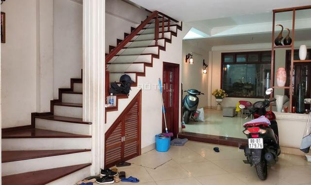 Bán nhà phân lô Lương Sử, Quốc Tử Giám, ô tô tránh, đẹp long lanh, kinh doanh, 70m2x5T, 8,9 tỷ