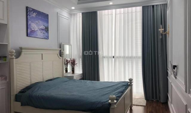 Bán CH penthouse S2 - Vinhomes Sky Lake 150m2 vừa setup xong nội thất; Giá 8.2 tỷ. LHTT: 0852891080