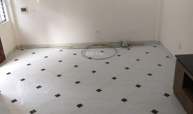 Nhà 2,3 tỷ ô tô đậu cửa phố Ngô Quyền - KĐT Văn Khê, 5 tầng (34m2) 0969419928