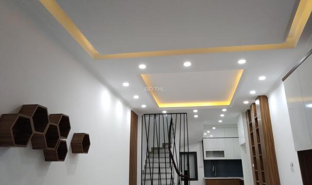 Hiếm nhà Tây Sơn 5 tầng, 38m2, giá chỉ 3,7 tỷ