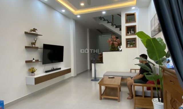 Bán nhà đẹp có gara ô tô tặng luôn nội thất giá chỉ 5.6 tỷ/70m2 - P. Trường Thọ Thủ Đức