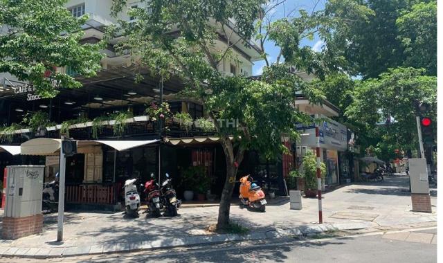 Nhà mặt phố Văn Cao, Ba Đình cần cho thuê, mặt tiền 30m. Lh 0977577759 nằm ở vị trí đẹp nhất tuyến