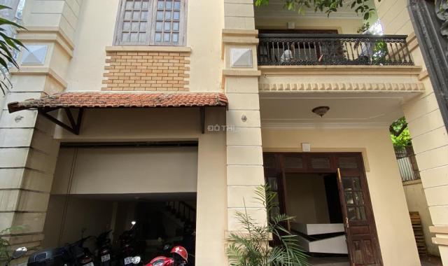 Cần bán gấp biệt thự siêu đẹp 2 lầu tại phường 12, Tân Bình, HCM, giá tốt