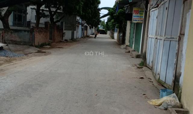 Bán nhà cấp 4*32m2 gần trường mầm non Phú Lương, ô tô đỗ cách nhà 10m, giá 1.25 tỷ. LH 0979022426