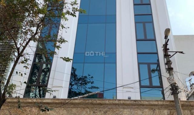 Cho thuê sàn VP Duy Tân, DT 120m2 sử dụng có thang máy và thang bộ giá 27 triệu/th