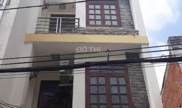 Cho thuê nhà mặt tiền 216 Trần Quang Khải, ngay ngã ba Hai Bà Trưng, Quận 1