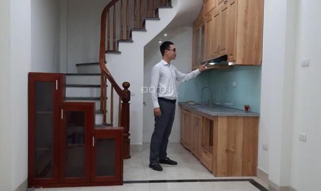 Cần bán gấp nhà Yên Phúc, Hà Đông, cách đường ô tô 50m, giá 1.85 tỷ, 0889573386