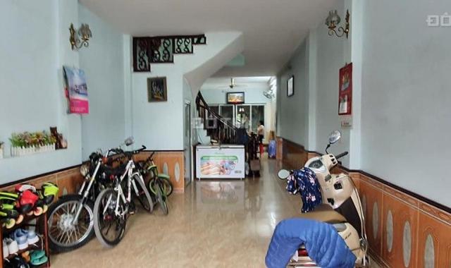 Bán nhà đường Tả Thanh Oai 40m2 - 5 tầng ô tô đỗ cổng KD online. LH 0868196626
