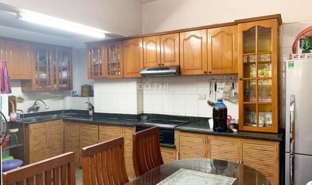 Bán nhà mặt phố Hòe Nhai, kinh doanh, vỉa hè, lô góc, 49m2, giá 17,8 tỷ