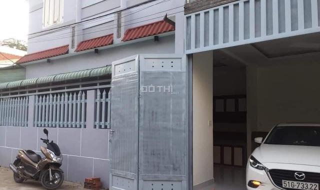 Bán nhà 2 mặt tiền 1/ Phạm Thị Giây, Hóc Môn, 5mx18m, 1 lầu, giá 3,7 tỷ