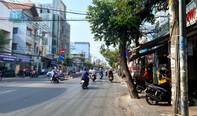 Bán nhà mặt tiền Huỳnh Tấn Phát, P. Tân Thuận Đông, Quận 7, giá 19 tỷ
