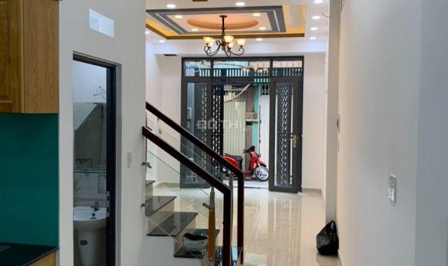 Bán nhà đẹp HXH Bùi Minh Trực, Q8, 3.8x12.5m, 2 lầu, giá chỉ 4,8 tỷ. LH 0909916089