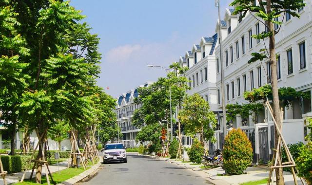 Đăng tin thật, giá thật nhà phố Lakeview City 1 trệt 3 lầu, 4PN, 5WC, sân vườn, khu vực để xe