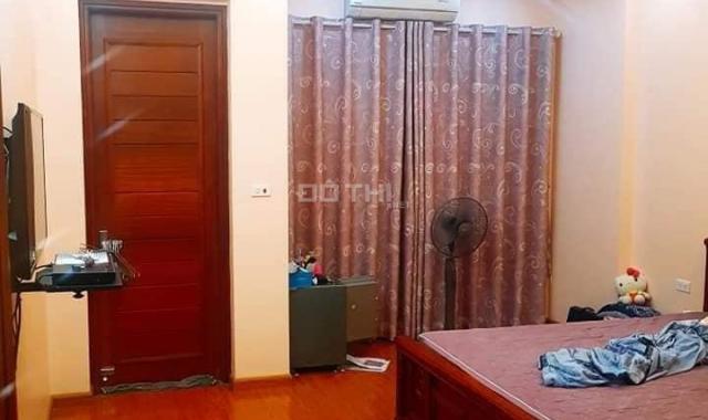 Bán nhà Nguyễn Khuyến gấp trong tháng 6 giá 3,15 tỷ 40m2 ô tô kinh doanh, tặng nội thất