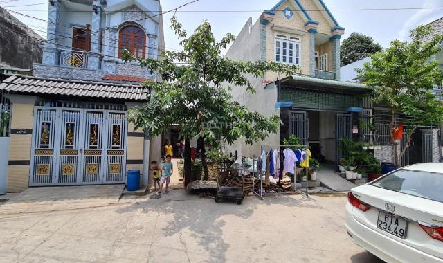 Bán gấp đất 5x17m, tặng nhà cấp 4, An Phú Thuận An, sổ sẵn