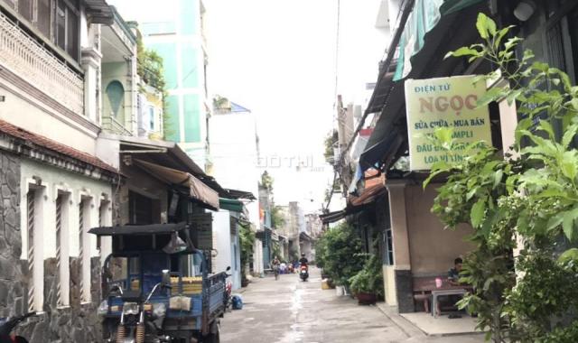 Bán nhà đường Khuông Việt, Tân Phú, gần Đầm Sen 2 tầng 4x25m, hẻm xe tải. Giá siêu rẻ
