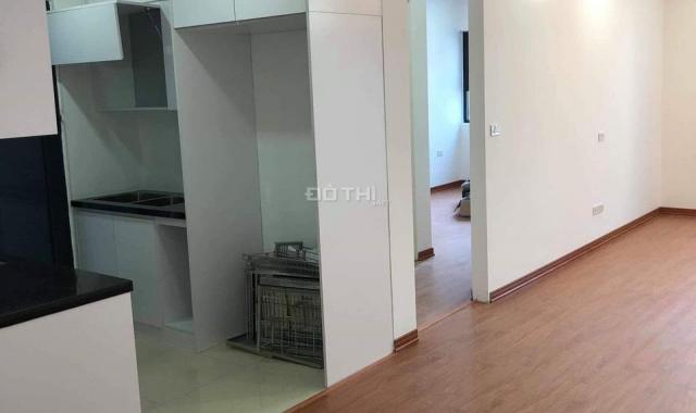 Chính chủ cần cho thuê 2PN cơ bản 75m2 12tr/th GoldSeason 47 Nguyễn Tuân, LH 0988237856