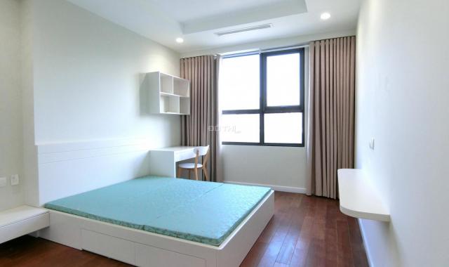 Cho thuê căn hộ chung cư tại Vinhome Trần Duy Hưng - Quận Cầu Giấy - Hà Nội, diện tích: 77m2