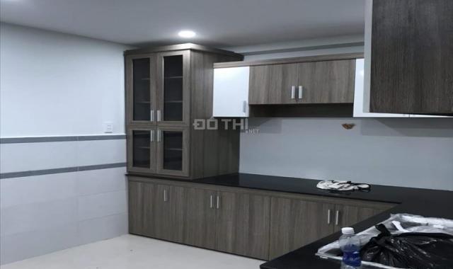 Bán nhà siêu đẹp tại Bình Thạnh, 2 tầng, 860m2 đất, sổ hồng đầy đủ