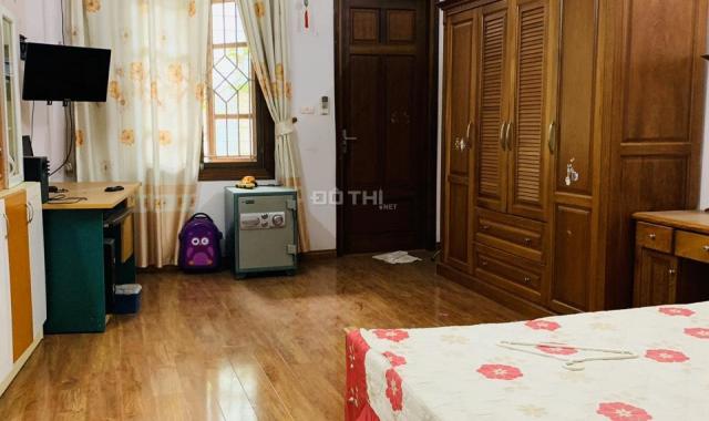 Bán nhà khu quận ủy ngõ 68 Cầu Giấy 4.65 tỷ, 63m2 x 4T nhà đẹp, 2 mặt thoáng