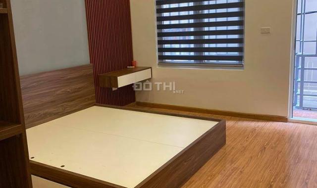 Bán nhà Thái Hà, ngõ thông, ô tô đỗ sát nhà, 40m2, 4 tầng, MT 4m, giá 5.6 tỷ