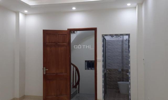 Chính chủ cần bán gấp nhà Nguyễn Khuyến 31m2, giá 2.4 tỷ