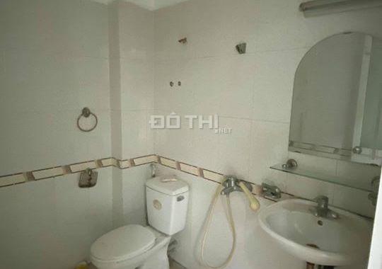 Cho thuê nhà mặt phố Hào Nam DT sàn 75m2 * 3 tầng, mặt tiền 7m