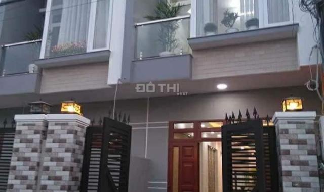 Cần tiền bán gấp căn nhà phố Bùi Văn Ngọ, Xã Đức Hoà Đông, DT 100m2, giá 1.35 tỷ
