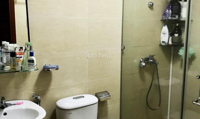 Bán căn hộ Thủy Lợi đường Nguyễn Xí, BT 82m2, 2PN, 2WC