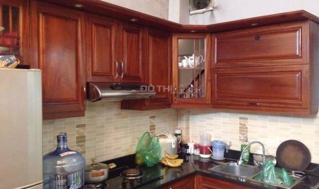 Bán nhà mặt ngõ Hàng Hương - ôtô tránh 59m2*2 tầng. Giá 14 tỷ