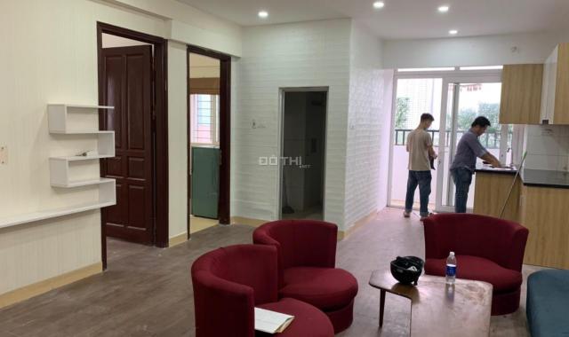 CC bán căn hộ lô góc Bắc Linh Đàm, 2PN, 1.3 tỷ