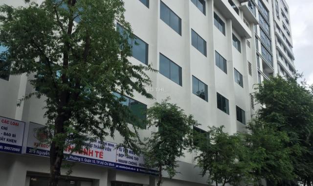 Bán nhà mặt tiền Đào Duy Từ, đối diện đại học Kinh Tế, 4.5x22m, trệt 3 lầu, giá 27.5 tỷ