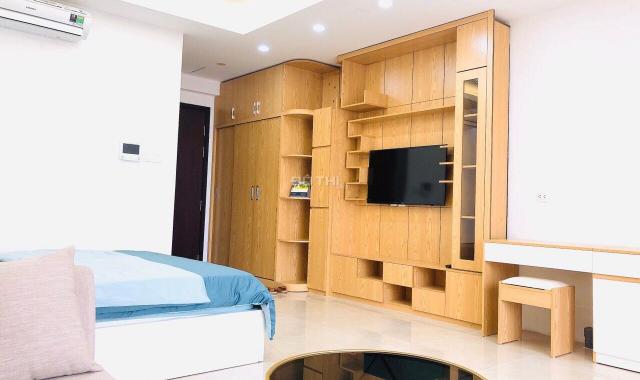 Căn full đồ đẹp em cần bán gấp chỉ 1.55 tỷ, giá thấp hiếm có, studio DT 38m2 Vinhomes D'Capitale