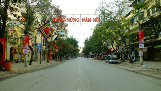 Bán nhà mặt phố Bà Triệu, quận Hai Bà Trưng DT 200 m2 x MT 8.5 m, SĐCC sở hữu lâu dài. 0902139199