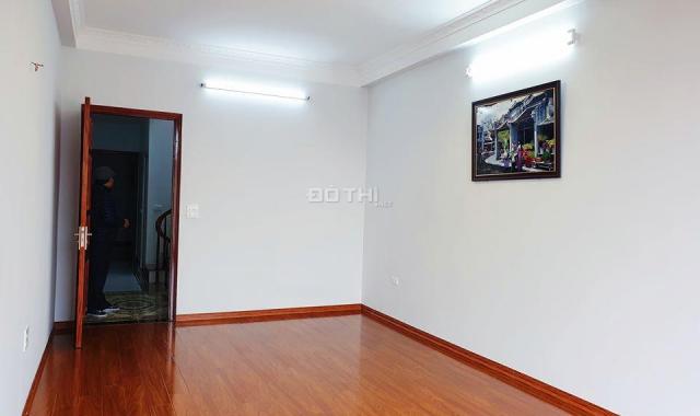 Bán nhà mặt phố Dương Văn Bé 60m2, cạnh Times City, 5 tầng thang máy, 13.8 tỷ