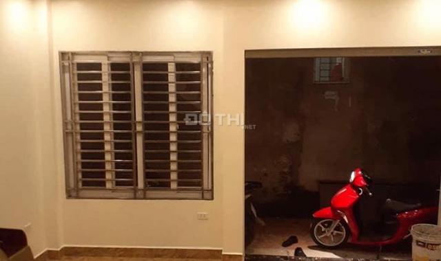 Siêu hiếm nhà 5 tầng đường Dương Quảng Hàm - Cầu Giấy, DT 45m2, ngõ thông 3 xe máy tránh. 4.3 tỷ