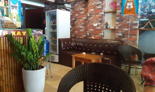 Sang nhượng quán cafe vỉa hè rộng DT 40 m2, mặt tiền 4 m, Phố Mỗ Lao, Q. Hà Đông, Hà Nội