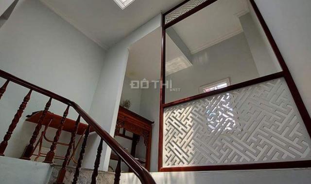 Bán nhà Lê Duẩn, Đống Đa 35m2, 4 tầng kinh doanh, ô tô đỗ chỉ 3,3 tỷ. 0906282882