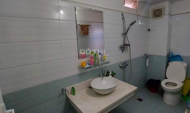 Bán nhà Lê Duẩn, Đống Đa 35m2, 4 tầng kinh doanh, ô tô đỗ chỉ 3,3 tỷ. 0906282882