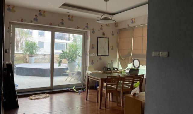 Cho thuê căn penthouse 3PN có sân vườn tại N09B2 Dịch Vọng full đồ 16tr/ tháng - 0903279587