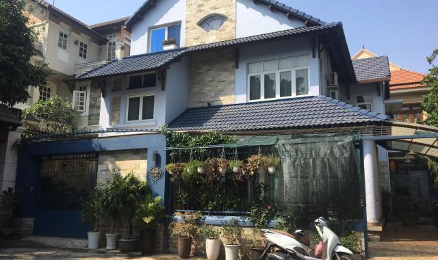 Chính chủ cần bán gấp villa Thảo Điền, Compound Fideco, 3 tầng 238m2, 4PN