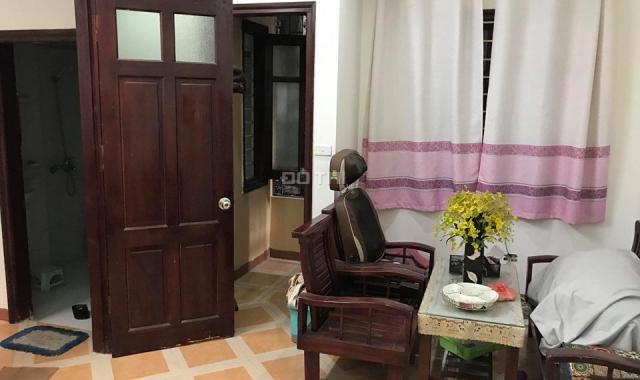 Bán nhà phố Nguyễn Khang, yên tĩnh, ở sướng, 30m2 x 4T, giá chỉ 2.55 tỷ