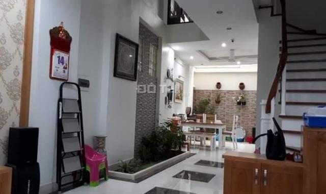 Bán nhà 60m2, giá 6.1 tỷ, đường Nguyễn Khang, Cầu Giấy