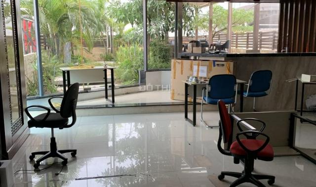 Cho thuê sàn văn phòng tại mặt đường Nguyễn Trãi 180m2, thông sàn