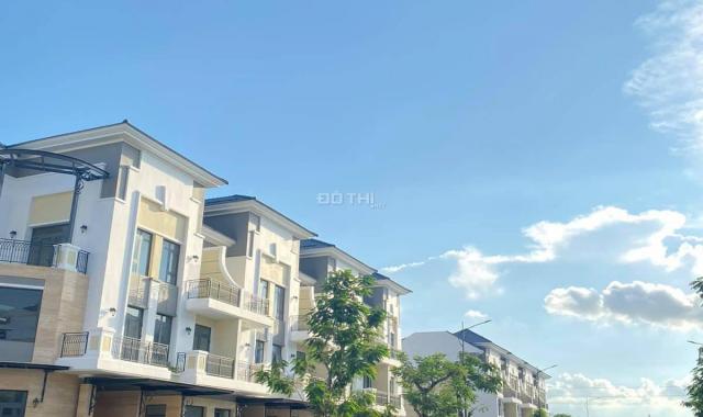 Chính chủ bán nhà phố Liên Phường Quận 9, Verosa Park chuẩn cao cấp, tặng nội thất 700tr