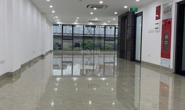 Cho thuê nhà mặt phố 132 Yên Lãng, nhà mới, 125m2, 8 tầng thông sàn, thang máy, PCCC đủ, có hầm xe